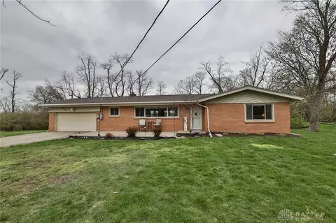8319 S Brown School Rd, Vandalia, OH 45377
