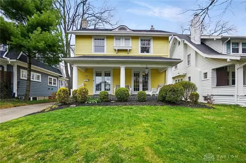 125 Forrer Blvd, Oakwood, OH 45419