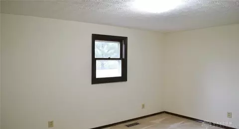 Bedroom - 6419 Harvest St, Springfield, OH 45502 photo 5 of 6