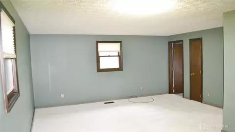 Bedroom - 6419 Harvest St, Springfield, OH 45502 photo 2 of 6