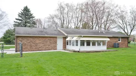 Exterior - 6419 Harvest St, Springfield, OH 45502 photo 5 of 6