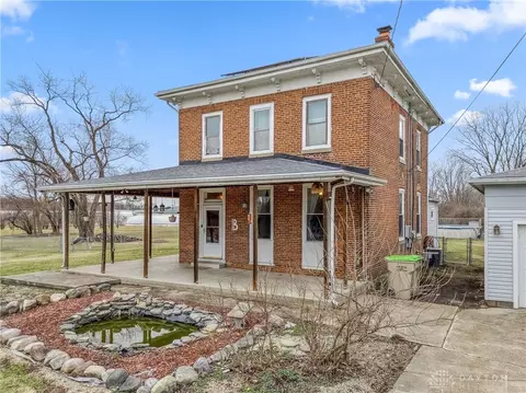 2495 Old Clifton Rd, Springfield, OH 45502 photo 3