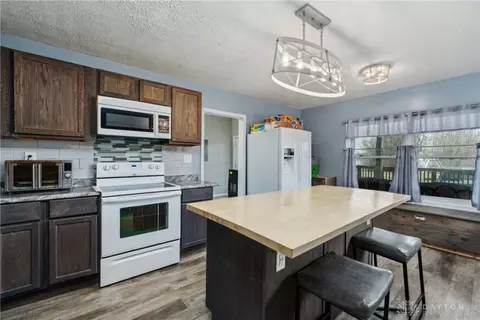 2495 Old Clifton Rd, Springfield, OH 45502 photo 10