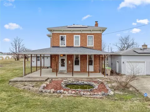 2495 Old Clifton Rd, Springfield, OH 45502
