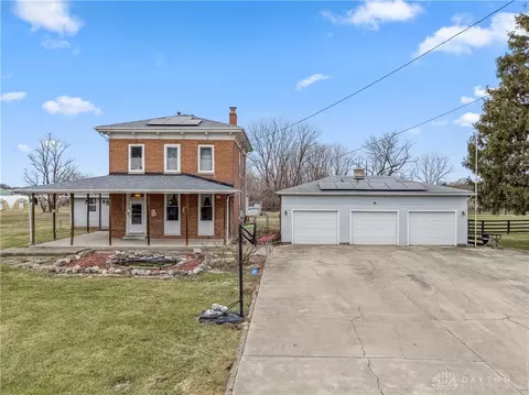 2495 Old Clifton Rd, Springfield, OH 45502 photo 2
