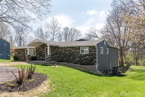4079 Ken Klare Dr, Dayton, OH 45432