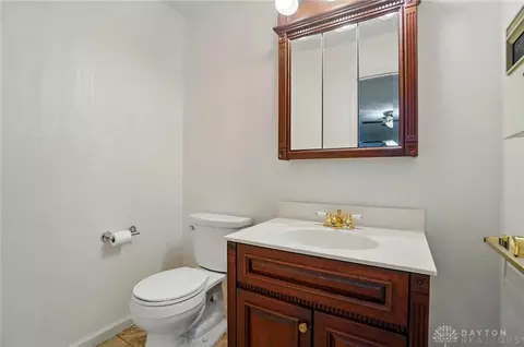 665 Suncrest Dr, Springfield, OH 45503 photo 29
