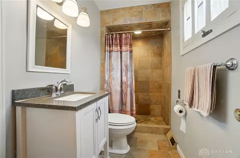 665 Suncrest Dr, Springfield, OH 45503 photo 36