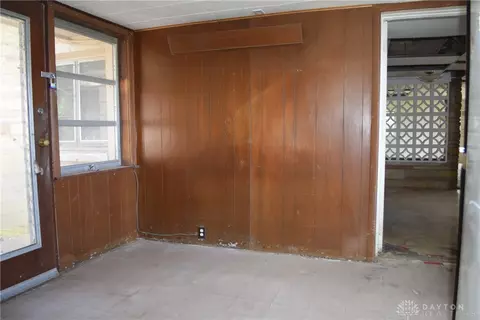 3085 Dayton Rd, Springfield, OH 45506 photo 4