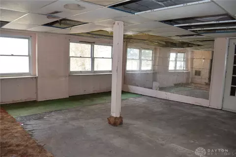 3085 Dayton Rd, Springfield, OH 45506 photo 3