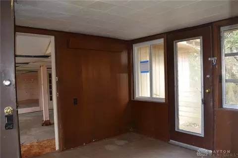 3085 Dayton Rd, Springfield, OH 45506 photo 5