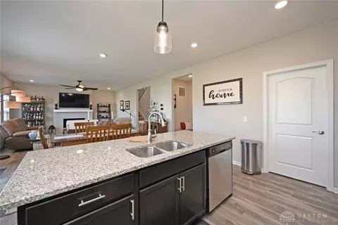 Kitchen - 5341 Valley View Dr, Morrow, OH 45152 photo 5 of 5