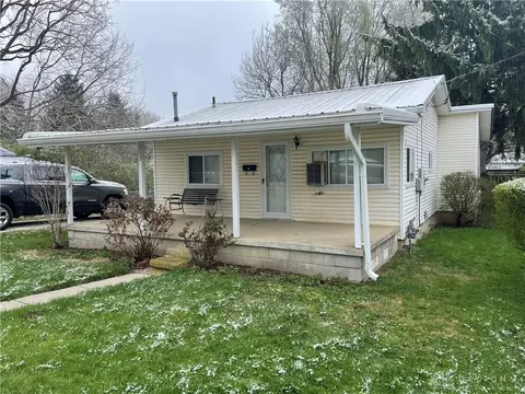 113 Carr St, Piqua, OH 45356