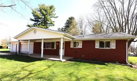 3476 Lawson Dr, Dayton, OH 45432