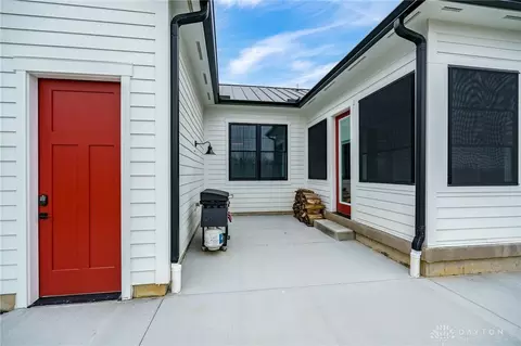 Exterior - 6800 Weidner Rd, Springboro, OH 45066 photo 11 of 27