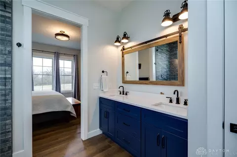 Bath - 6800 Weidner Rd, Springboro, OH 45066 photo 3 of 6