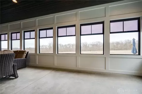 Exterior - 6800 Weidner Rd, Springboro, OH 45066 photo 9 of 27