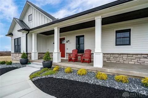 Exterior - 6800 Weidner Rd, Springboro, OH 45066 photo 5 of 27