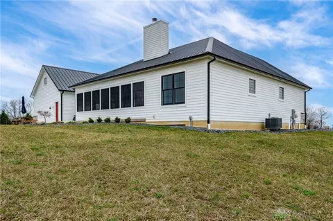 Exterior - 6800 Weidner Rd, Springboro, OH 45066 photo 13 of 27