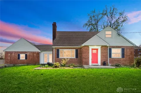 489 Roney Ln, Cincinnati, OH 45244