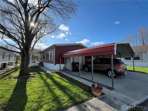 5295 Valcourt St, Miamisburg, OH 45342
