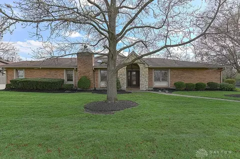 7143 Fallen Oak Trce, Dayton, OH 45459
