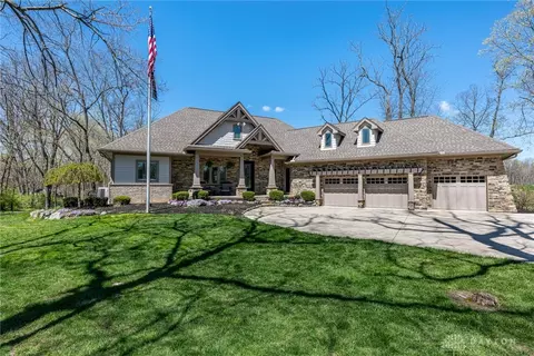 345 Wood Ridge Blvd, Xenia, OH 45385