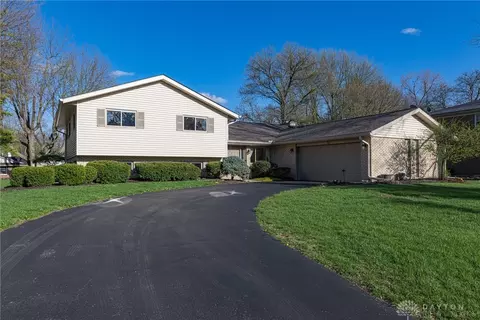 4632 Glenheath Dr, Dayton, OH 45440