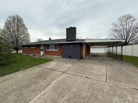 6601 Hubbard Dr, Huber Heights, OH 45424
