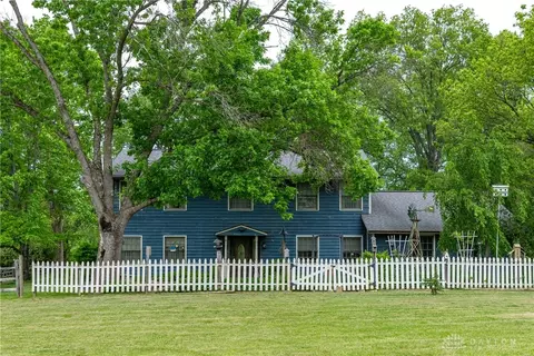 1180 Sugar Hill Ln, Xenia, OH 45385