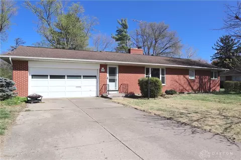6376 Lander Ln, Dayton, OH 45459