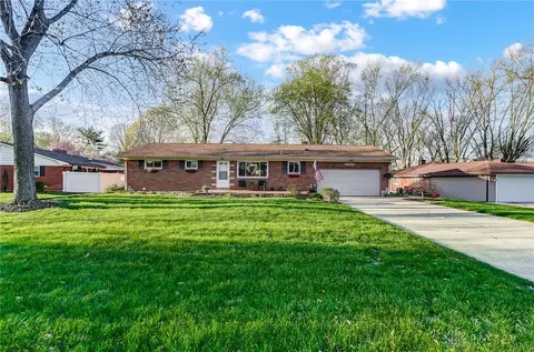 674 Deptford Ave, Dayton, OH 45429