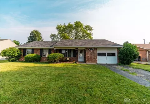 1151 Londonderry Dr, Vandalia, OH 45377