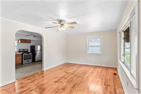 Living - 1120 Mccain Ave, Springfield, OH 45506 photo 1 of 4