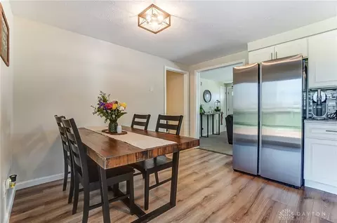 Dining - 1655 Titus Rd, Springfield, OH 45502 photo 4 of 4