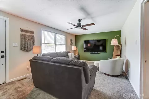 Living - 1655 Titus Rd, Springfield, OH 45502 photo 1 of 7