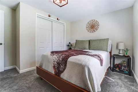 Bedroom - 1655 Titus Rd, Springfield, OH 45502 photo 6 of 8