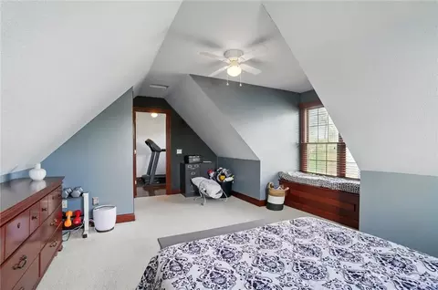 Bedroom - 1305 Greenoak Ct, Springfield, OH 45503 photo 8 of 12