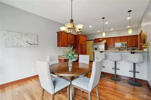 Dining - 1305 Greenoak Ct, Springfield, OH 45503 photo 3 of 4