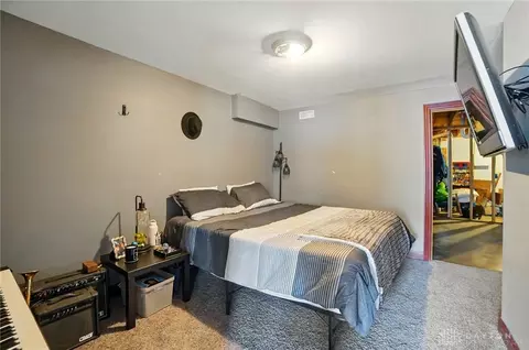 Bedroom - 1305 Greenoak Ct, Springfield, OH 45503 photo 11 of 12