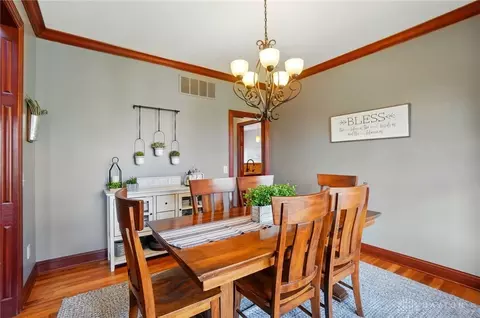 Dining - 1305 Greenoak Ct, Springfield, OH 45503 photo 1 of 4