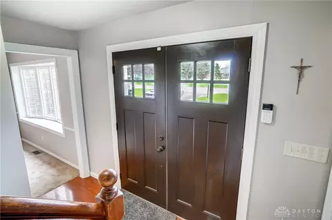 Entry Way - 984 E Rahn Rd, Dayton, OH 45429 photo 1 of 2