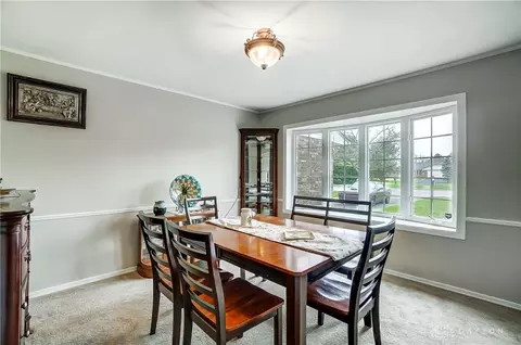 Dining - 984 E Rahn Rd, Dayton, OH 45429 photo 2 of 3