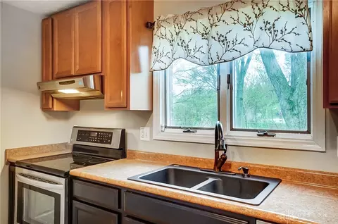 Kitchen - 984 E Rahn Rd, Dayton, OH 45429 photo 3 of 3