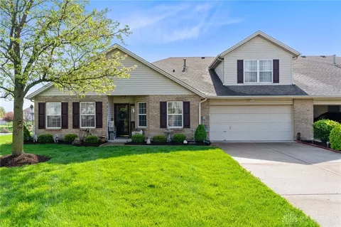 4077 Twin Lakes Cir, Clayton, OH 45315