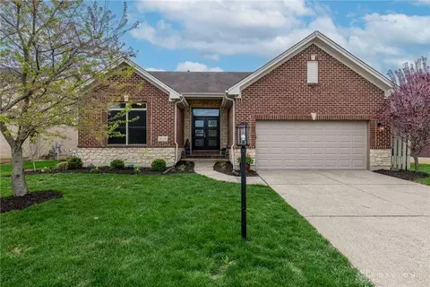 9536 Country Path Trl, Miamisburg, OH 45342