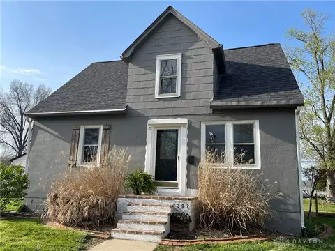 307 W Walnut St, Farmersville, OH 45325