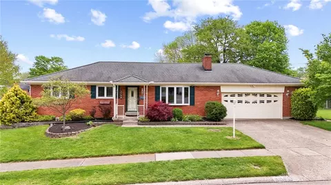 3750 Maryknoll Dr, Kettering, OH 45429