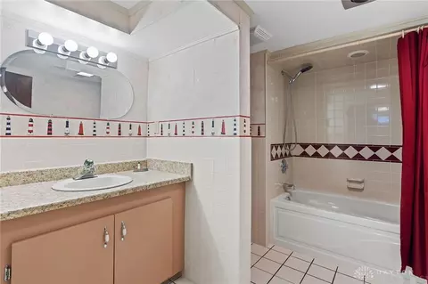 Bath - 3750 Maryknoll Dr, Kettering, OH 45429 photo 3 of 3