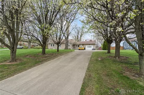 469 Stonequarry Rd, Vandalia, OH 45377